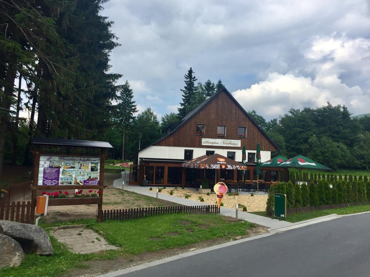 Penzion Neubauer Hotel Ostruzna Exterior photo